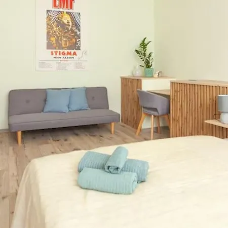 Vysoka Emf/stp Apartment Bratislava